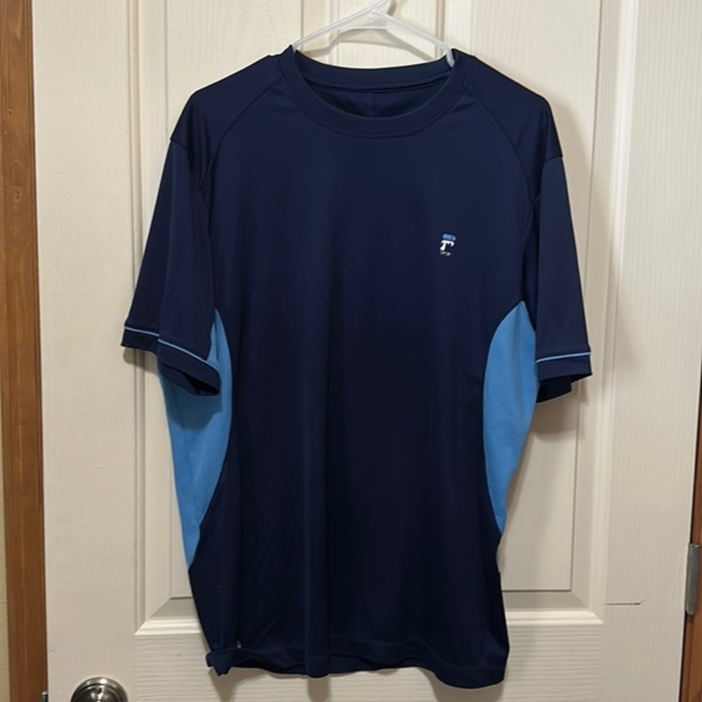 Fila men’s tennis shirt or pickleball shirt size large